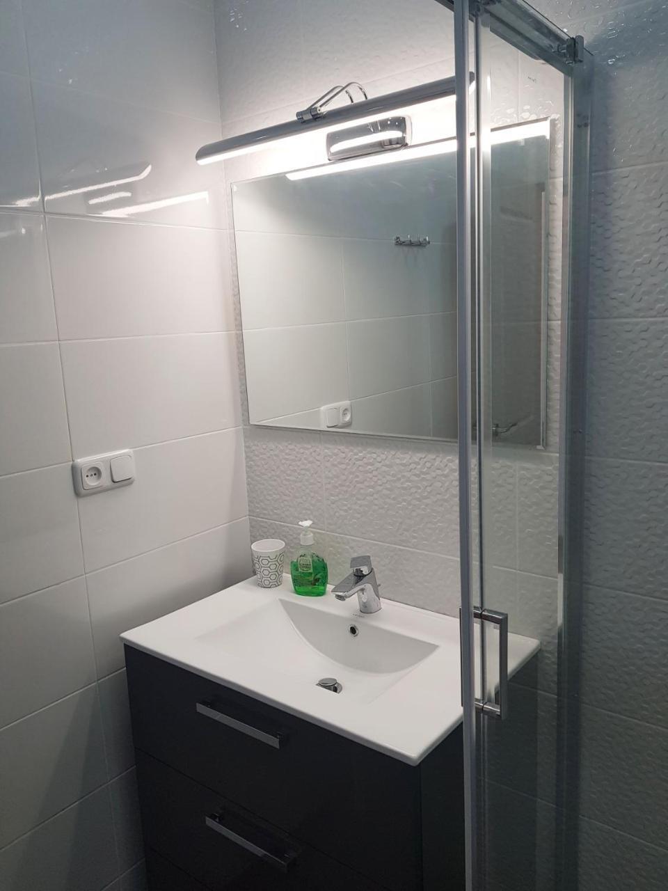 Cascade White Luxury Apartment Erevan Esterno foto